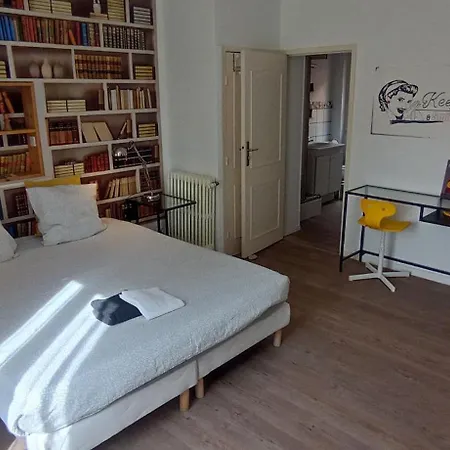 Chez Alex' Bed and Breakfast 3*