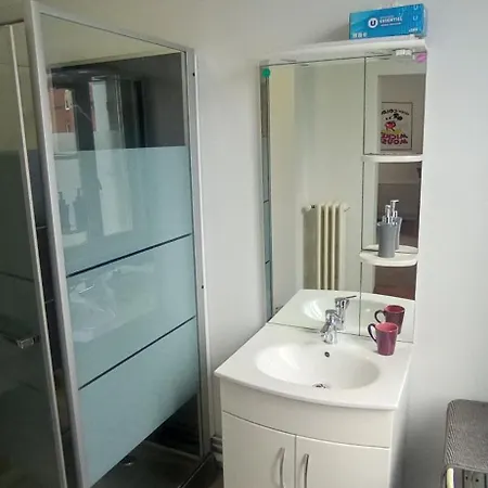 Chez Alex' Bed & Breakfast 3*